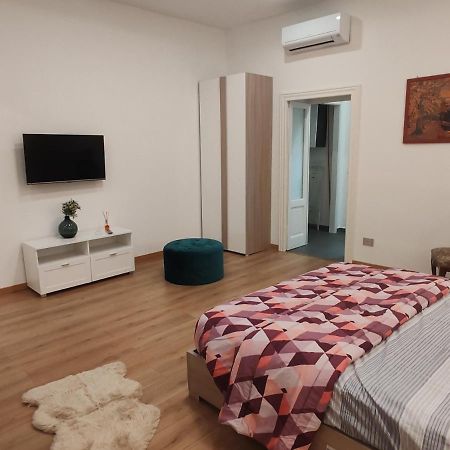 Appartamenti Lungo Fiume Sesto Calende Dış mekan fotoğraf