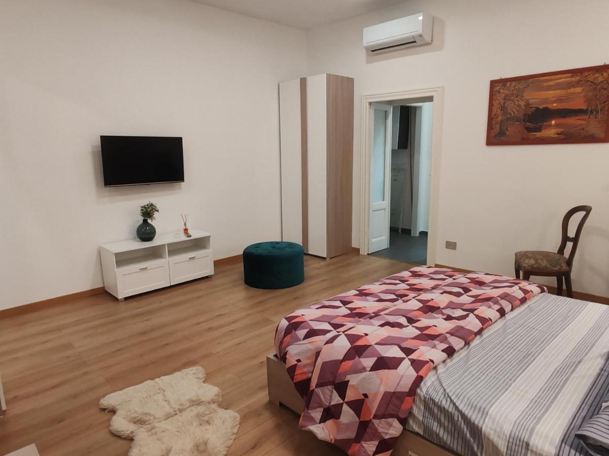 Appartamenti Lungo Fiume Sesto Calende Dış mekan fotoğraf